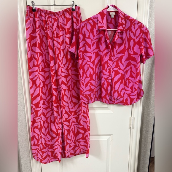 A New Day Red and Pink Patterned Set - Picture 1 of 5